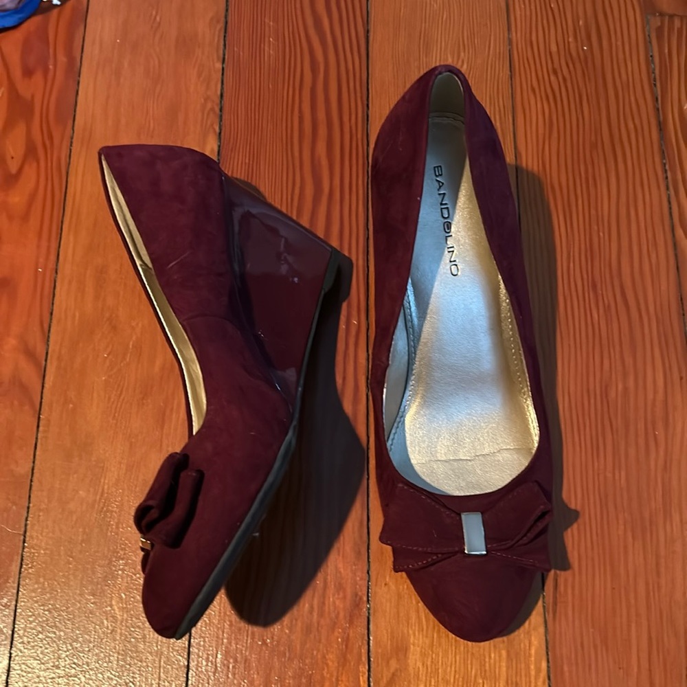 NWOT Bandolino Wedge Heel